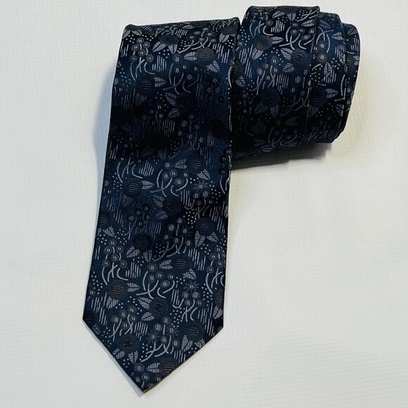Chanel Tie Mens Blue Silk Floral Pattern Made in Italy Designer Formal CC Logo - Picture 1 of 10